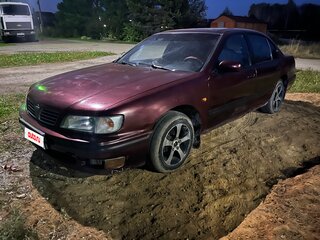 1996 Nissan Maxima IV (A32), красный, 220000 рублей, вид 3
