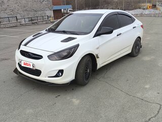 2011 Hyundai Solaris I, белый, 750000 рублей, вид 3