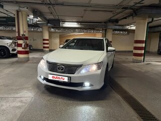 2014 Toyota Camry VII (XV50), белый, 1370000 рублей, вид 2
