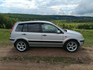 2007 Ford Fusion I Рестайлинг, серебристый, 530000 рублей, вид 1