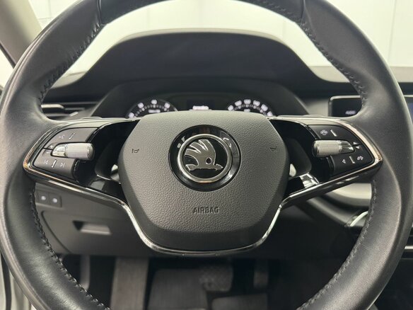 2021 Skoda Octavia IV (A8), белый, 2199067 рублей - вид 13