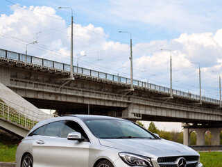 2018 Mercedes-Benz CLA 180 I (C117, X117) Рестайлинг, серебристый, 1400000 рублей, вид 3