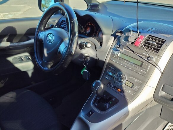 2008 Toyota Auris I, серый, 410000 рублей - вид 11