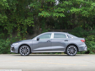 2026 Audi A3L 35 TFSI IV (8Y) Рестайлинг, серый, 3600000 рублей, вид 5