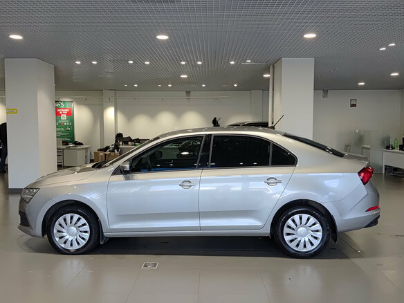 2020 Skoda Rapid II, серый, 1545000 рублей - вид 7