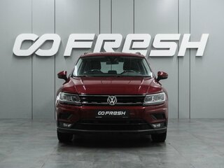 2020 Volkswagen Tiguan II, красный, 3139000 рублей, вид 3