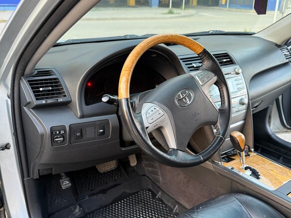 2006 Toyota Camry VI (XV40), серебристый, 850000 рублей - вид 8