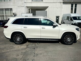2021 Mercedes-Benz GLS 400 d II (X167), белый, 8200000 рублей, вид 4