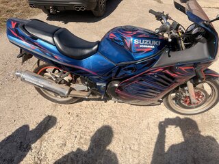 Suzuki GSX-R 400