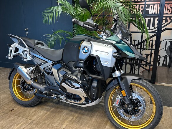 2026 BMW R 1300 GS Adventure, зелёный, 3590000 рублей