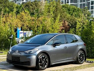 2024 Volkswagen ID.3 57.3 kWh I, серый, 2630000 рублей, вид 1