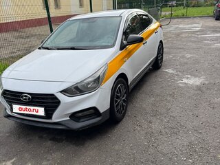 2017 Hyundai Solaris II, белый, 740000 рублей, вид 1