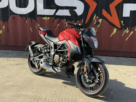 2026 Voge 300R, красный, 356000 рублей, вид 2