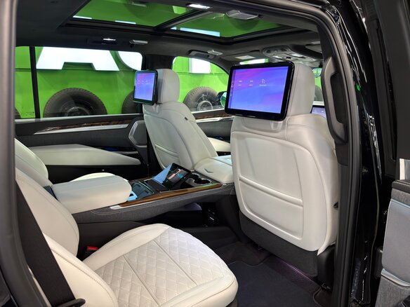 2026 Cadillac Escalade ESV V Рестайлинг, чёрный, 22500000 рублей - вид 16