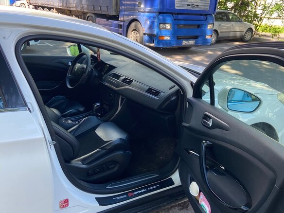 2010 Citroen C5 II, белый, 435000 рублей - вид 18