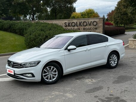 2019 Volkswagen Passat B8 Рестайлинг, белый, 2500000 рублей, вид 3
