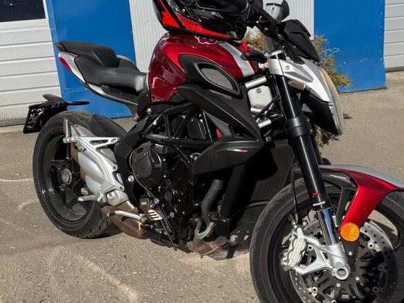 2018 MV Agusta Brutale 800, красный, 620000 рублей - вид 1