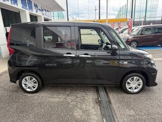 2022 Toyota Roomy I Рестайлинг, чёрный, 890000 рублей, вид 4