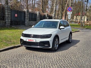 2017 Volkswagen Tiguan II, белый, 2290000 рублей, вид 1