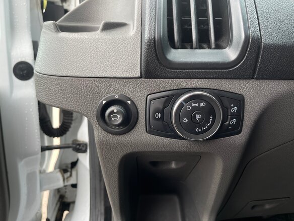 2021 Ford Transit, белый, 2280000 рублей - вид 10