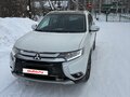 2017 Mitsubishi Outlander III Рестайлинг 2, белый, 1950000 рублей