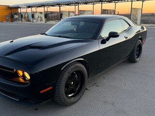 2015 Dodge Challenger III Рестайлинг 2, чёрный, 2750000 рублей, вид 2