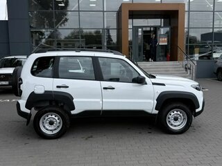 2026 Lada (ВАЗ) Niva Travel I Рестайлинг, белый, 1523000 рублей, вид 4