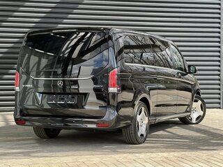 2024 Mercedes-Benz V-Класс Extra Long 300 d экстра длинный III (W447) Рестайлинг, чёрный, 15300000 рублей, вид 2