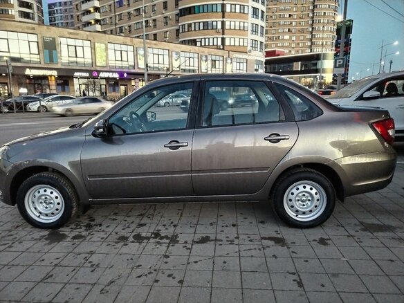 2026 Lada (ВАЗ) Granta I Рестайлинг, коричневый, 1088000 рублей - вид 7