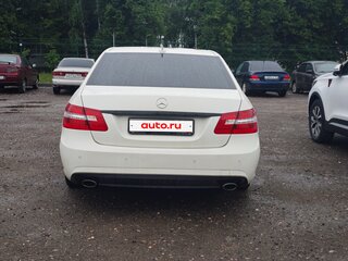 2010 Mercedes-Benz E-Класс 200 5G-Tronic IV (W212, S212, C207), белый, 1250000 рублей, вид 4