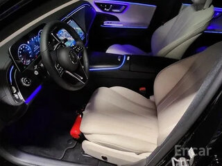 2025 Mercedes-Benz E-Класс 200 VI (W214, S214), чёрный, 8000000 рублей, вид 5