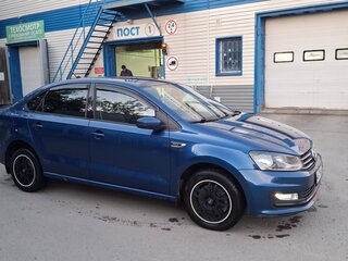 2019 Volkswagen Polo V Рестайлинг, синий, 1450000 рублей, вид 4
