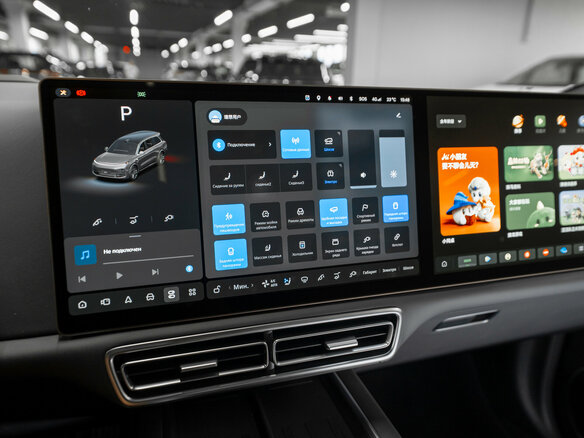 2025 Li Auto (Lixiang) L9 52.3 kWh I Рестайлинг, серый, 10550000 рублей - вид 23
