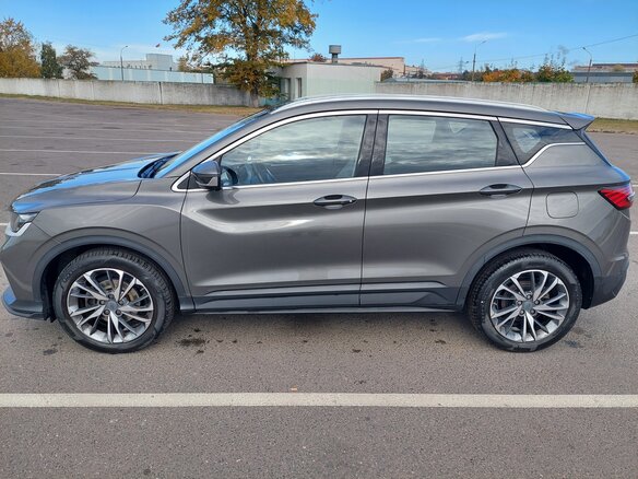 2023 Geely Coolray I, серый, 1590000 рублей - вид 4