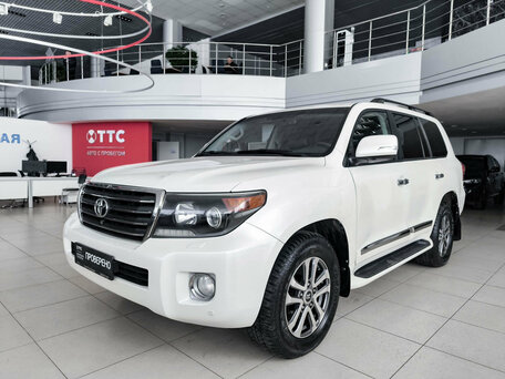 Toyota Land Cruiser 200 Series Рестайлинг 1