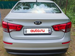 2016 Kia Rio III Рестайлинг, серый, 900000 рублей, вид 3