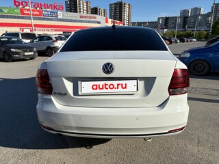 2019 Volkswagen Polo V Рестайлинг, белый, 1180000 рублей, вид 4