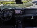 2025 Jeep Wrangler IV (JL) Рестайлинг, зелёный, 9500000 рублей - вид 4
