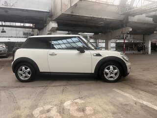2009 Mini Hatch One II (R56), белый, 690000 рублей, вид 4