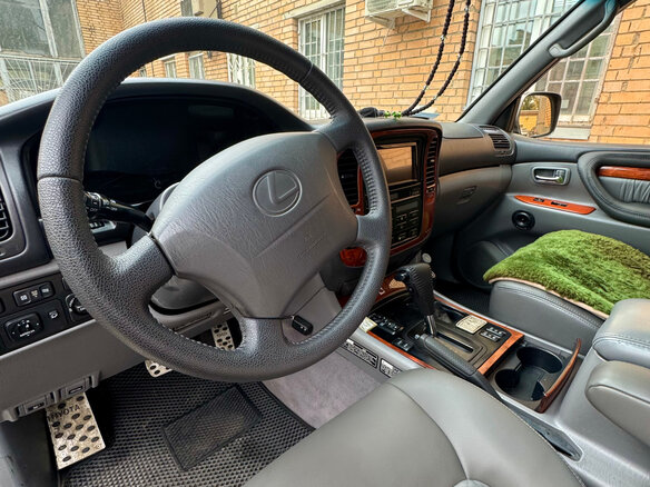 1998 Lexus LX 470 II, серый, 2200000 рублей - вид 11