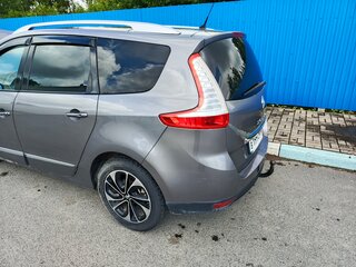 2015 Renault Scenic Grand III Рестайлинг 2, серый, 1100000 рублей, вид 4