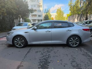 2018 Kia Optima IV Рестайлинг, серебристый, 1720000 рублей, вид 4