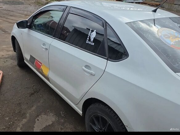 2016 Volkswagen Polo V Рестайлинг, белый, 550000 рублей - вид 6