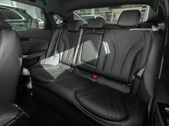 2024 Geely Preface I, белый - вид 4