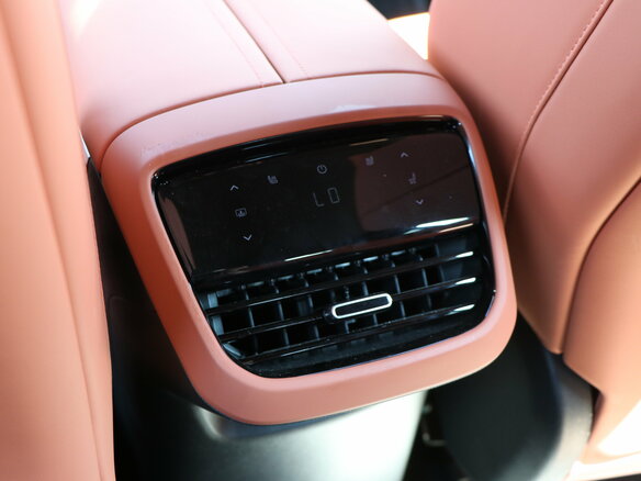 2025 Changan Deepal S07 31.73 kWh I, чёрный, 5289900 рублей - вид 15