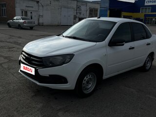 2019 Lada (ВАЗ) Granta I Рестайлинг, белый, 400000 рублей, вид 1
