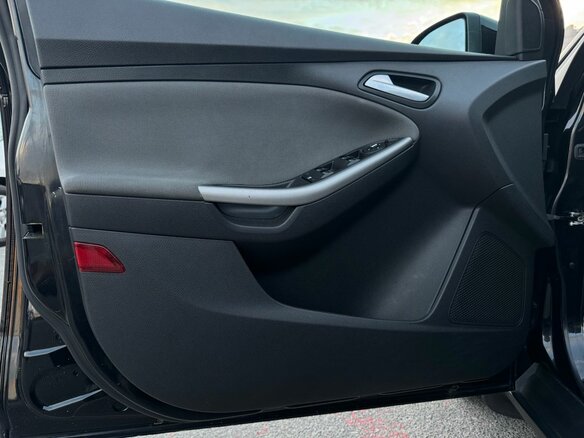 2012 Ford Focus III, чёрный - вид 7