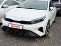 2021 Kia K3 II Рестайлинг, белый, 1840000 рублей - вид 1