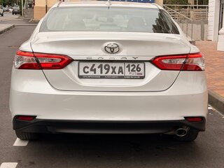 2020 Toyota Camry VIII (XV70), белый, 2749999 рублей, вид 3