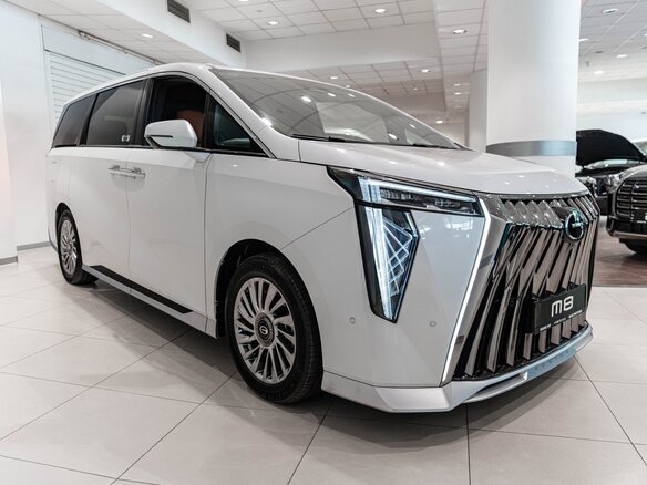 2026 GAC M8, белый, 7799999 рублей - вид 2